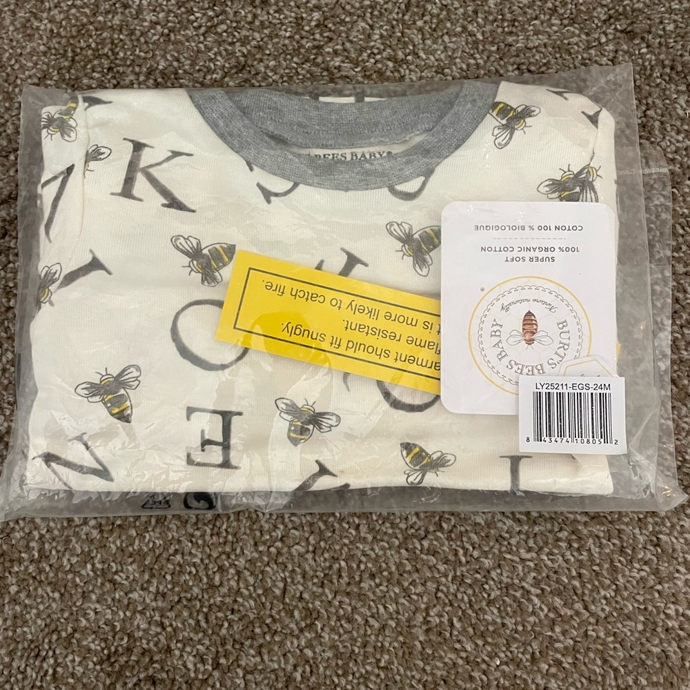 Burt’s Bees Snug Fit Two Piece Pajamas size 24 month